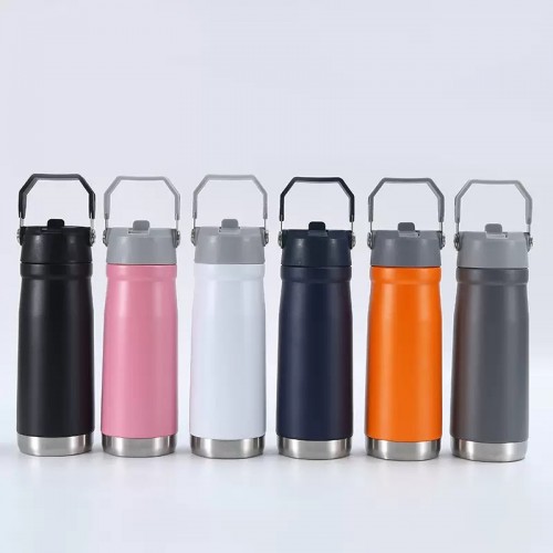 Botella térmica de acero inoxidable con tapa a presión y manija metálica para fácil transporte. Mantiene las bebidas frías o calientes por más tiempo. VENTA AL POR MAYOR LEY22