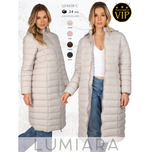 Chamarra Larga Acolchada para Dama Tipo Pluma, Ligera y Calientita con Cierre Completo – Moda Invierno Con Forro de Peluche.   Calidad PREMIUM Gorro desmontable.  Venta al por mayor LJ24658-C 