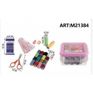 Práctico kit de costura portátil con estuche organizador. Incluye hilos de colores, agujas, tijeras, cinta métrica, dedal y accesorios básicos para reparaciones Modelo M21384.