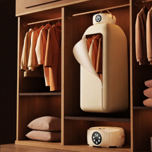 Secador de ropa portátil eléctrico para secar prendas de forma rápida y uniforme. Diseño compacto y plegable para departamentos, dormitorios, temporada de lluvias o uso diario. Venta por mayoreo RSD-405