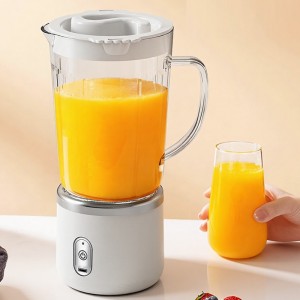 Mini licuadora portátil con vaso ideal para jugos y smoothies. Diseño práctico para hogar, gimnasio o viaje. Venta por mayoreo RSD-513