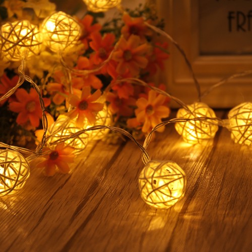 Serie de luces LED decorativas esferas de ratán cálidas para interiores y exteriores, guirnalda luminosa para decoración de hogar, fiestas y eventos – mayoreo 