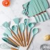 Set de utensilios de silicón con base. Incluye espátulas, cucharones y pinzas. Colores variados. Venta al por mayor 
