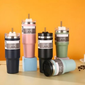 Termo de 30 onzas acero inoxidable 30Oz con popote, mantiene bebidas frías o calientes por más tiempo, colores variados. Venta por mayoreo ST30MZ