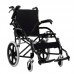 Silla de ruedas transportadora plegable ligera y portátil con reposapiés ajustable, color azul y negro venta por mayoreo