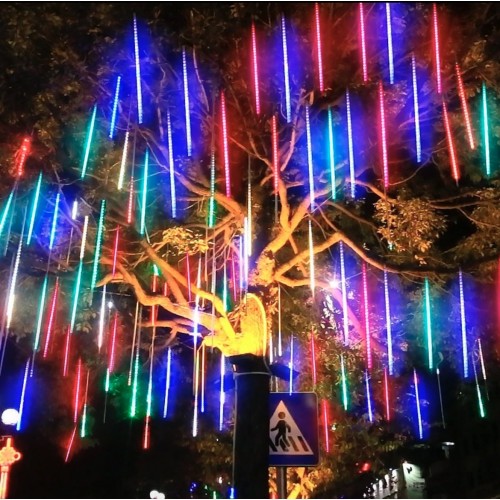 Dale un toque espectacular a tus decoraciones con esta serie LED tipo lluvia de meteoros, ideal para exteriores, árboles, fachadas o eventos Venta al por mayor W-RSDY5364