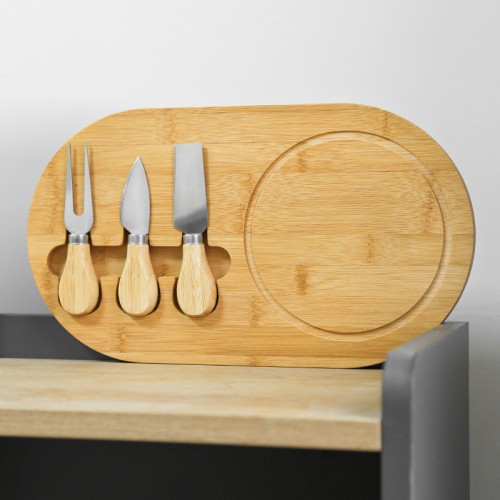 Set de Tabla para Quesos con 3 Cuchillos, de Madera y Acero Inoxidable 18*36*1.5 por Mayoreo - Código XY-342