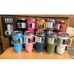 Vaso termico YETI 30 oz con asa, colores variados. Venta por mayoreo