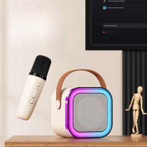 Set de micrófono inalámbrico con bocina bluetooth y luces led, ideal para karaoke, reuniones y contenido en redes sociales, modelo sin identificar, venta por mayoreo YX-06105