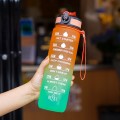 Botella deportiva de 1 litro colores degradados y frases motivacionales con marcadores de tiempo para el control de hidratación diaria. Venta por mayoreo ZE-0740