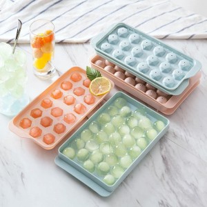 Molde para hielo con tapa de 26×12×3.5 cm. Ideal para hacer hielos. Reutilizable, apilable y fácil de limpiar. Venta al por mayor ZE-2349