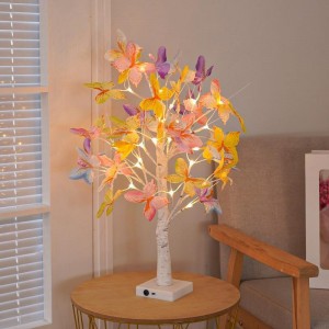Árbol decorativo con luces LED y mariposas de colores, ideal para ambientar espacios, conexión USB. Venta por mayoreo ZFM-0121