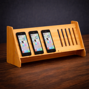 Soporte de Madera para 4 Celulares por Mayoreo ZJ575